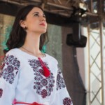 ukraińska wokalistka śpiewająca na scenie